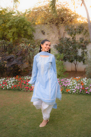 Aara 2 Pc (Multani Kurta & Dupatta)